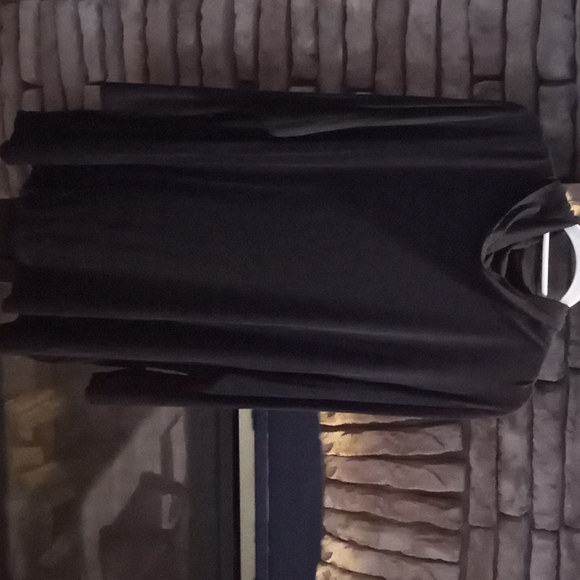 Womans blouse - Picture 1 of 2